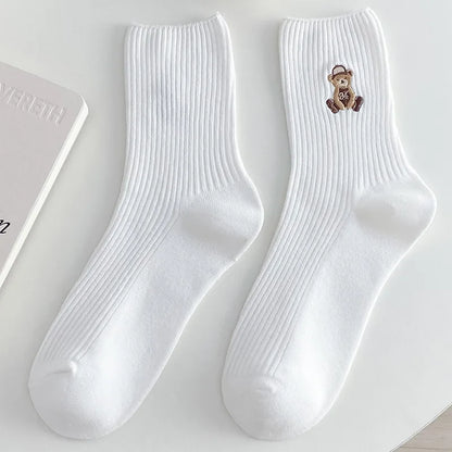 New Design Embroider Cute Bears Dressed Player In Sportswear Short Cotton Socks 6 Colors Available Casual Style Daily Attire