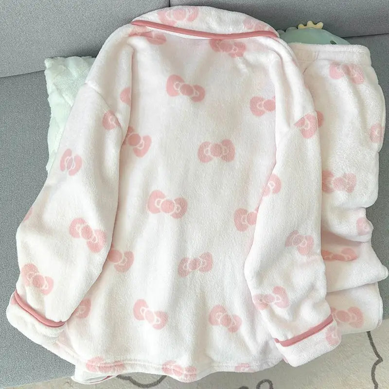 Women's Hello Kitty Flannel Pajamas - Cozy Winter Sleepwear